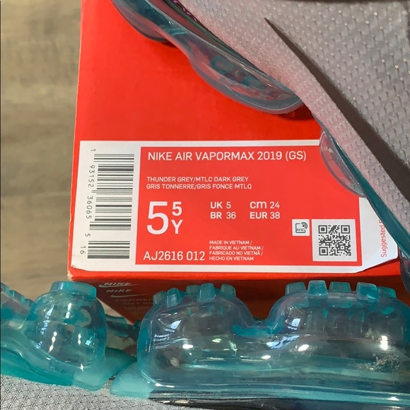 NIKE AIR VAPORMAX 2019 (GS) - Picture 15 of 16